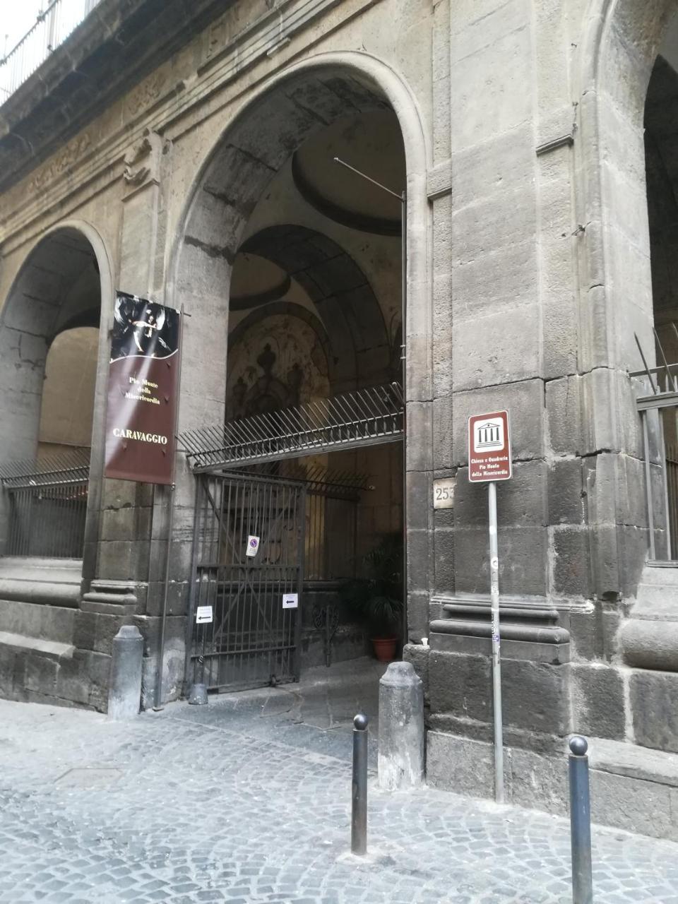 דירות נאפולי Napoesia Duomo House מראה חיצוני תמונה